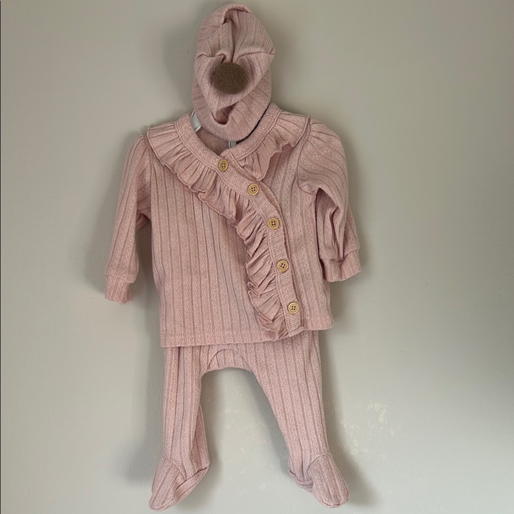 Rachel Zoe Soft Pink Baby Outfit